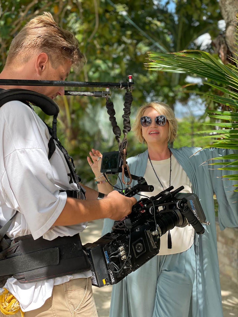 We Shooting Film about Artist in Samui with a lot of interviews and broll, Netflix Style Documentary look